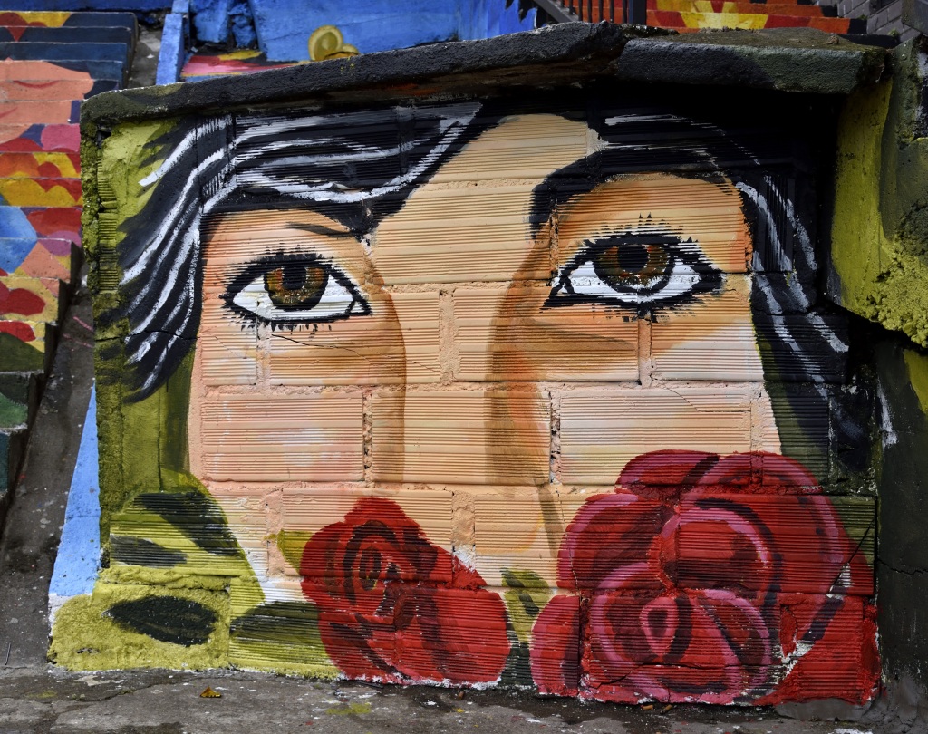 Detalles del mural de las escaleras del barrio Palenque Detalles del mural de las escaleras del barrio Palenque