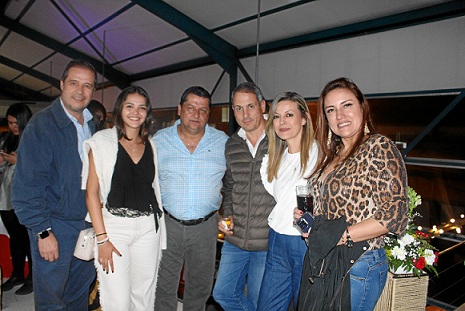 Juan Carlos Giraldo López, Juanita Ocampo Monsalve, Mauricio Ocampo Sierra, Santiago Arboleda Palacio, María Carolina Andrade Arboleda y Claudia Eliana Ortiz de Giraldo. Juan Carlos Giraldo López, Juanita Ocampo Monsalve, Mauricio Ocampo Sierra, Santiago Arboleda Palacio, María Carolina Andrade Arboleda y Claudia Eliana Ortiz de Giraldo.