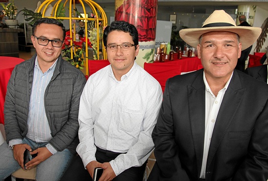 Daniel Ríos, Juan Gabriel Tejada y Juan Felipe Llano. Daniel Ríos, Juan Gabriel Tejada y Juan Felipe Llano.