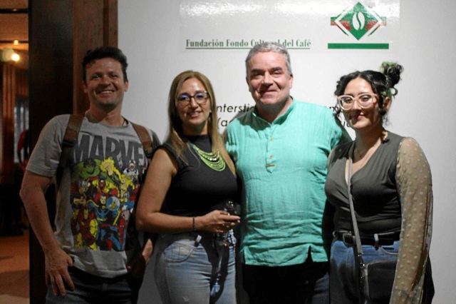 Mauricio Chica Martínez, Alejandra Murcia, Juan David Salazar y Manuela Molina.
