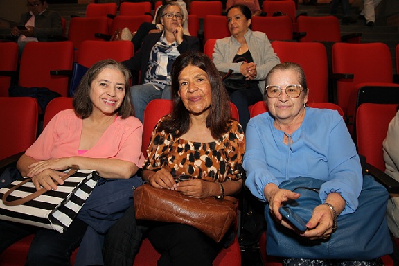 Martha Lucía Quintero, Laura Valencia y María Elena Quintero. Martha Lucía Quintero, Laura Valencia y María Elena Quintero.