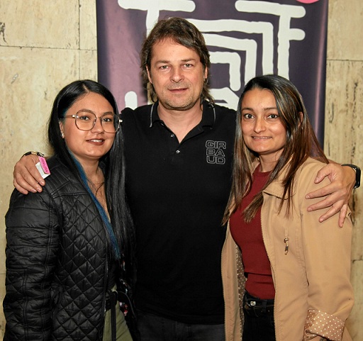 Sandra Lorena Giraldo, Hugo Echeverry y Ana María Giraldo. Sandra Lorena Giraldo, Hugo Echeverry y Ana María Giraldo.