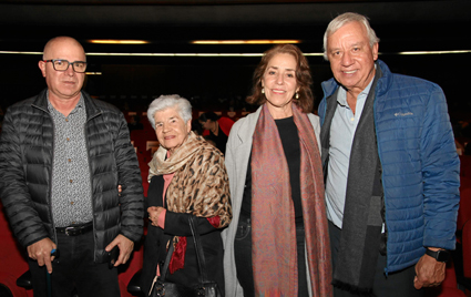 Luis Carlos García Villegas, Mireya Villegas, Carmenza Londoño Arango y Carlos Arboleda González. Luis Carlos García Villegas, Mireya Villegas, Carmenza Londoño Arango y Carlos Arboleda González.
