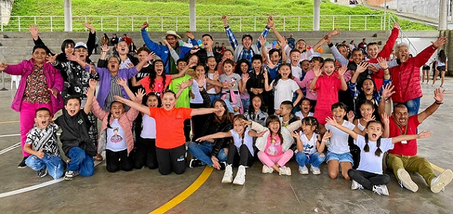 Grupo de Líderes UCM y Comunidad del barrio San Sebastián. Grupo de Líderes UCM y Comunidad del barrio San Sebastián.