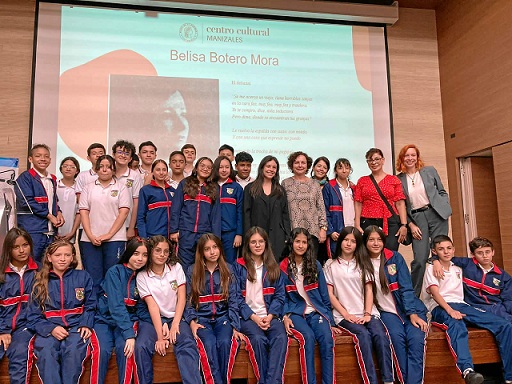 Grupo de estudiantes del Instituto Técnico Franciso José de Caldas. Grupo de estudiantes del Instituto Técnico Franciso José de Caldas.