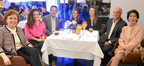 Constanza Mejía de los Ríos, Natalia Yepes Jaramillo, Germán Maldonado González, María del Rosario Vélez, Adriana Botero Londoño, Carlos Felipe Hoyos Zuluaga y María Amparo Jaramillo Trujillo. Constanza Mejía de los Ríos, Natalia Yepes Jaramillo, Germán Maldonado González, María del Rosario Vélez, Adriana Botero Londoño, Carlos Felipe Hoyos Zuluaga y María Amparo Jaramillo Trujillo.