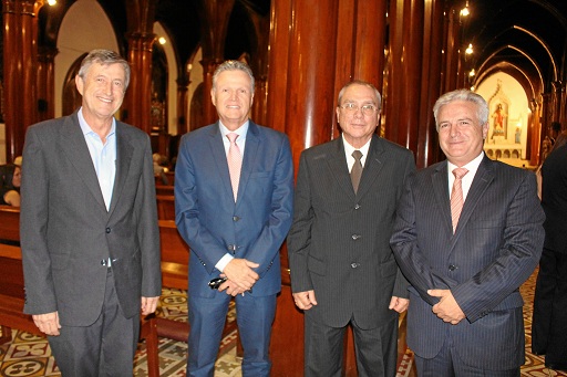 Bernardo Mejía, Luis Emilio Sierra, Felipe Buitrago y Andrés Echeverry. Bernardo Mejía, Luis Emilio Sierra, Felipe Buitrago y Andrés Echeverry.
