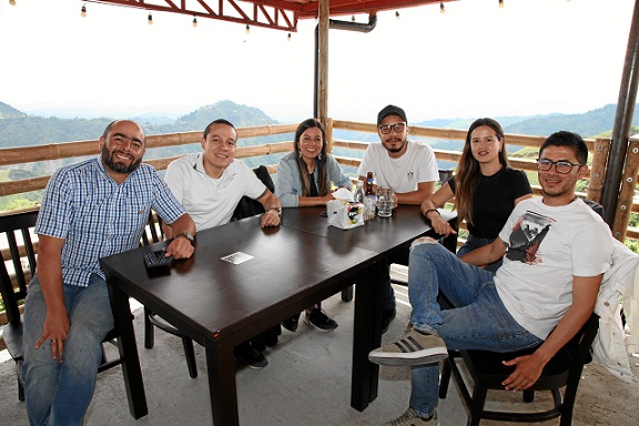 Fotos | Argemiro Idárraga | LA PATRIA Sebastián Valencia, Diego Moreno, Tatiana Ramos, Diego Ríos, Paola Zuluaga y Cristian Zuluaga.