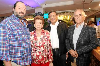 Sergio Salazar Mejía, Gladis Cardona, Julián Londoño Villegas y Asdrúbal Mendinueta. Sergio Salazar Mejía, Gladis Cardona, Julián Londoño Villegas y Asdrúbal Mendinueta.