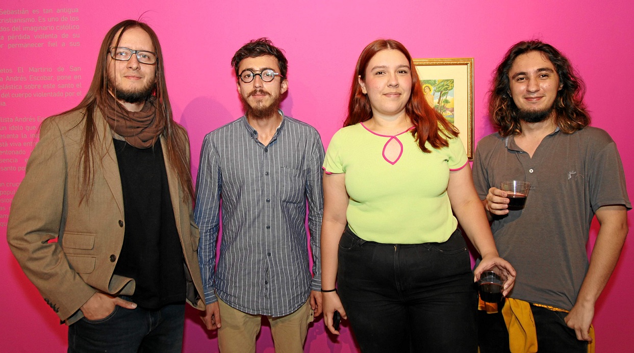 Ricardo Andrés Echeverry, Sebastián Gómez, Natalia Moya López y Luis Diego Cardona. Ricardo Andrés Echeverry, Sebastián Gómez, Natalia Moya López y Luis Diego Cardona.