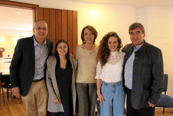 Juan Eduardo Zuluaga Perna, director Confa; Camila Palacio Arce, directora ejecutiva del Comité Intergremial Caldas; María Emilia Mejía, presidenta de la Corporación Cívica de Caldas; Natalia Yepes Jaramillo, gerente de la ANDI seccional Caldas y presidenta de la Junta Directiva del Comité Intergremial; y Felipe Calderón, presidente de la Junta Directiva de Camacol Caldas. Juan Eduardo Zuluaga Perna, director Confa; Camila Palacio Arce, directora ejecutiva del Comité Intergremial Caldas; María Emilia Mejía, presidenta de la Corporación Cívica de Caldas; Natalia Yepes Jaramillo, gerente de la ANDI seccional Caldas y presidenta de la Junta Directiva del Comité Intergremial; y Felipe Calderón, presidente de la Junta Directiva de Camacol Caldas.