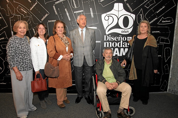 Matílde Cuartas, Natalia Marulanda, Elvira Escobar de Restrepo, Gabriel Barreneche, Alberto Moreno Armella, y Luz María Calderón. Matílde Cuartas, Natalia Marulanda, Elvira Escobar de Restrepo, Gabriel Barreneche, Alberto Moreno Armella, y Luz María Calderón.