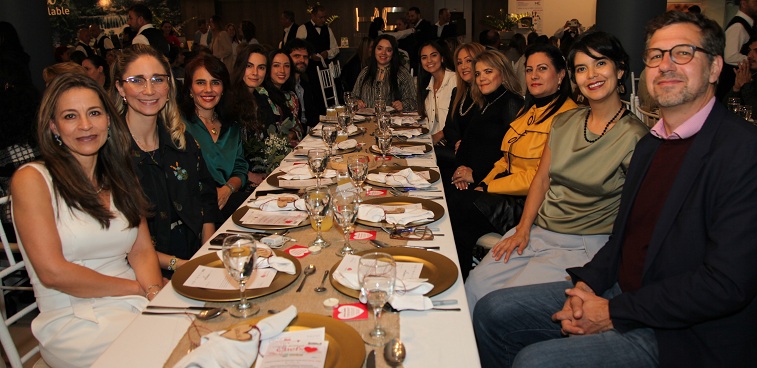 Liliana Alarcón, Camila Castillo, Liliana Trujillo, Yesica Carvajal, Andrea Grisales Gallego, Felipe Callejas Buitrago, Ángela Salazar Arias, Manuela Noreña Galeano, Paola Cristancho Gómez, Alba Lucia Duque Zuluaga, Gilma Montes Martínez, Marcela Arrieta Narváez y Jan Schiele. Liliana Alarcón, Camila Castillo, Liliana Trujillo, Yesica Carvajal, Andrea Grisales Gallego, Felipe Callejas Buitrago, Ángela Salazar Arias, Manuela Noreña Galeano, Paola Cristancho Gómez, Alba Lucia Duque Zuluaga, Gilma Montes Martínez, Marcela Arrieta Narváez y Jan Schiele.
