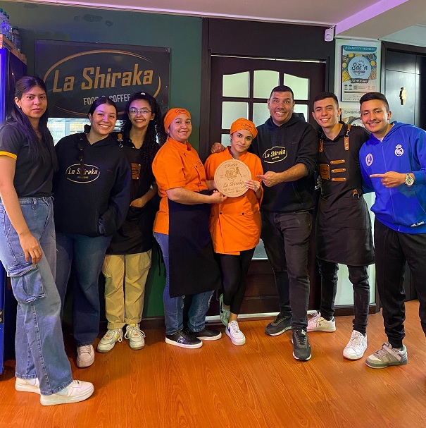 María Guanare, Valeria Llano Cruz, Isabella Noreña, Desiree Sandoval, Verónica Castaño, Mauricio Llano, Daniel Uribe y Nicolás Fonseca