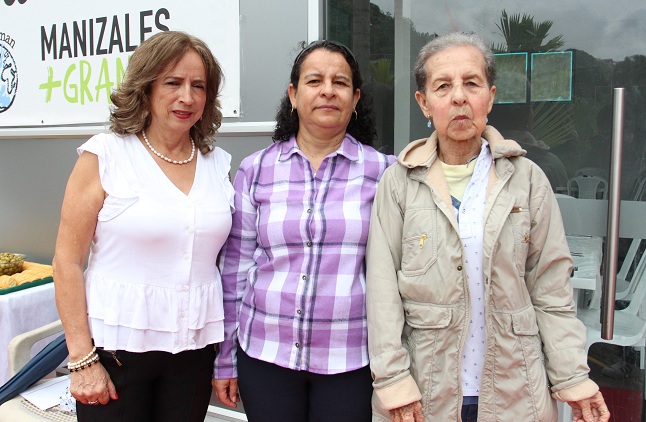 Luz Mariana Arias, Luz Adriana Restrepo y Elca Restrepo. Luz Mariana Arias, Luz Adriana Restrepo y Elca Restrepo.