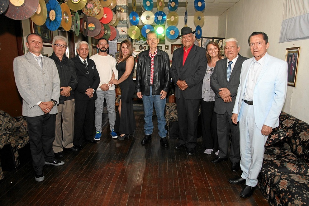 Alexánder Sánchez, Octavio Mejía, Javier Márquez, Leonardo Márquez, Sandra Hernández, Fabio Alberto Durán, Julio Cepeda, Cristina Pacegorette, William Ramírez y Gabriel Ortiz. Alexánder Sánchez, Octavio Mejía, Javier Márquez, Leonardo Márquez, Sandra Hernández, Fabio Alberto Durán, Julio Cepeda, Cristina Pacegorette, William Ramírez y Gabriel Ortiz.