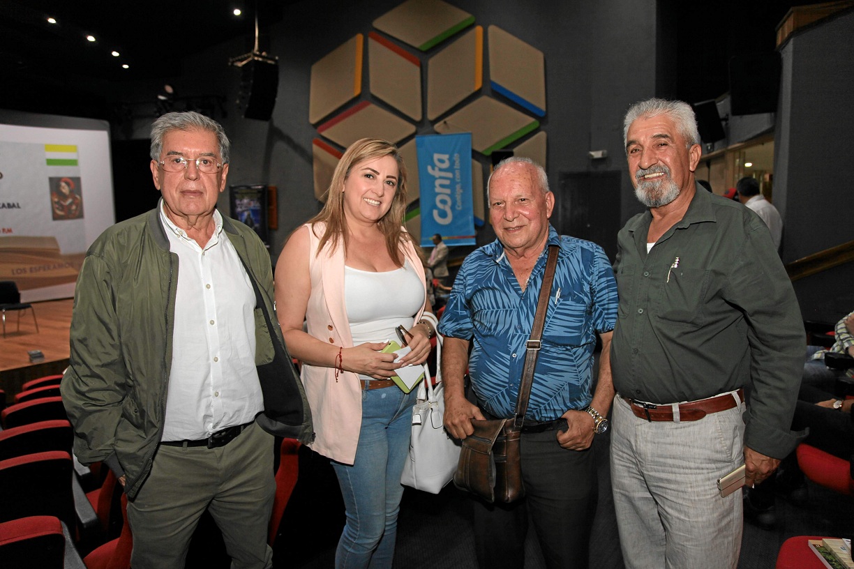 Fabio Jaramillo, Mary Luz Noreña, Adalberto Gómez, y Álvaro Gallego Llano.