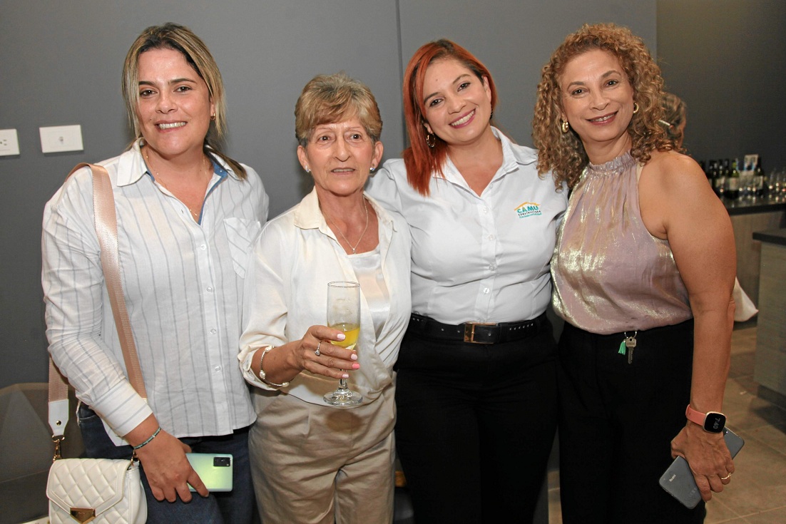Diana Lucía González, Aleida Idárraga, Carolina Betancourt y Alina López. Diana Lucía González, Aleida Idárraga, Carolina Betancourt y Alina López.