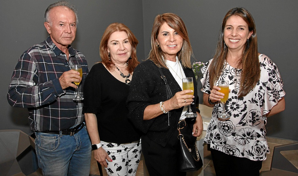 Alirio Rubio, Elena Moreno, Luz Marina Moreno y Dora Catalina Suárez. Alirio Rubio, Elena Moreno, Luz Marina Moreno y Dora Catalina Suárez.