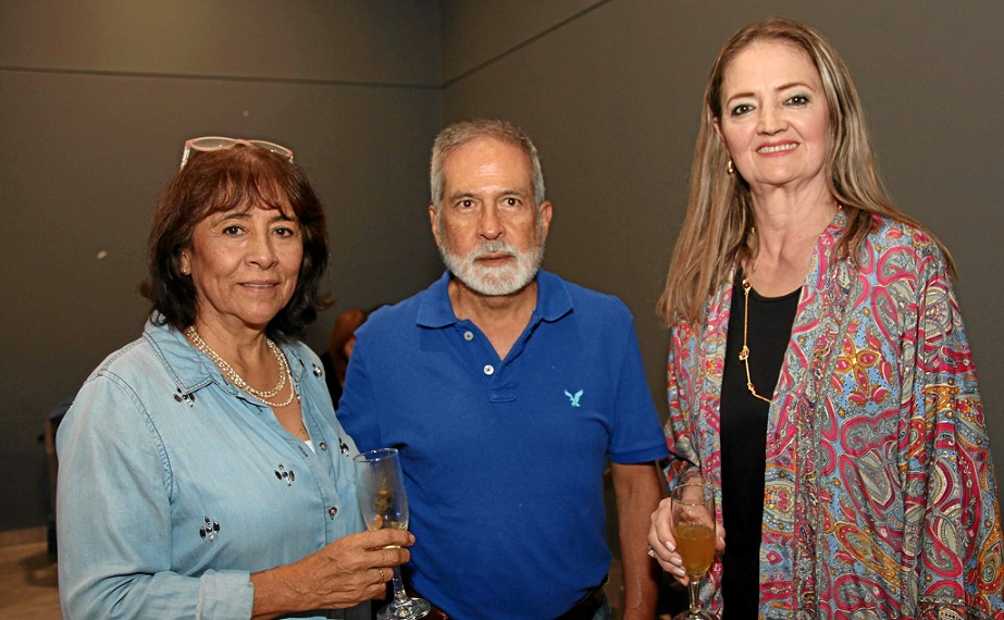 Ruth Romero, Diego Narváez y Beatriz Salazar. Ruth Romero, Diego Narváez y Beatriz Salazar.