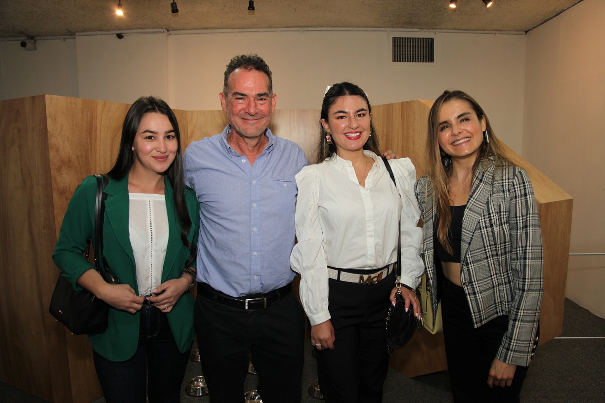 Jessica Ospina, Elías Heim, Camila Suárez y Catalina Gómez. Jessica Ospina, Elías Heim, Camila Suárez y Catalina Gómez.