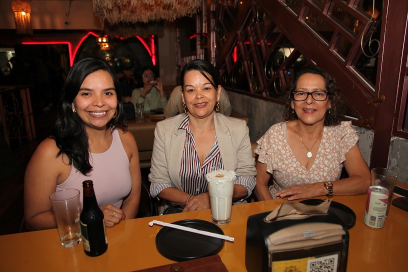 Katerine Gómez, Blanca Edis Daza y María Daysi Delgado. Katerine Gómez, Blanca Edis Daza y María Daysi Delgado.