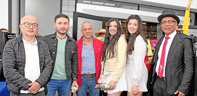 Jaime Valencia, Juan Barrera, Manuel Valencia, Valentina Barrera, Manuela Barrera y Juan Guillermo Trejos.