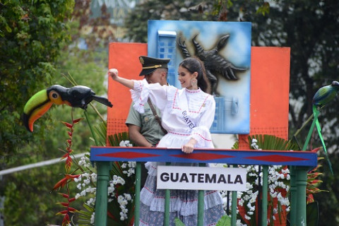 Desfile de Bienvenida