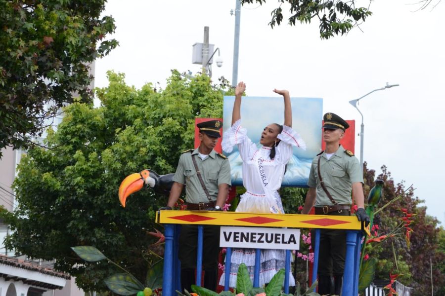 Desfile de Bienvenida 2024