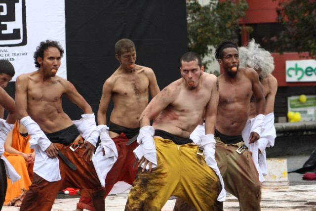 Varón en Polifanía de la compañía Working Progress de Manizales - Universidad de Caldas. Es una muestra de danza contemporánea que habla sobre las nuevas masculinidades.