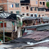 Este es el barrio Nuevo Horizonte de Chinchiná, en donde raptaron a la niña. La casa donde vivía es la de chambranas verdes. Del barrio Nuevo Horizonte raptaron a la niña.