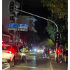En el sector de Plaza 51, sobre la avenida Santander, autoridades de tránsito regulan la movilidad de la ciudad.