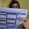 Que-pasa-si-no-presento-el-icfes Mujer presentando el examen del ICFES