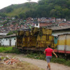 Desde el 2003, la cancha Carbón Carbón de Arauca, corregimiento de Palestina (Caldas), está ocupada con chatarra del Tren de Occidente.