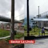 El paradero de La Linda estaba sostenido por un poste. 