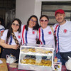 El puesto de empanadas del grado octavo resaltó por la acogida de los participantes. El puesto de empanadas del grado octavo resaltó por la acogida de los participantes.