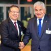 Gustavo Petro (izq.), presidente de Colombia, y José Raúl Mulino, mandatario de Panamá, se reunieron en la sede de Naciones Unidas en Nueva York (EE.UU.). 