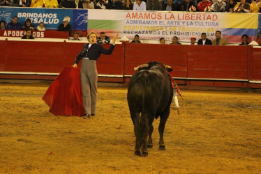 Este viernes solamente se pudo lidiar el primer toro del Festival, antes de que la lluvia hiciera cancelar el evento.