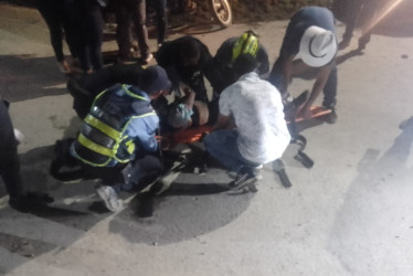 Una joven, de 37 años, resultó lesionada en una riña en la cancha de Jiménez