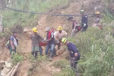 Traslado de minero herido en Marmato 