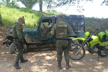 La Policía recuperó el vehículo hurtado en la vía a Mariquita.