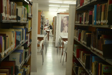 Las bibliotecas satélites están ubicadas en La Enea, Minitas, Villahermosa, El Caribe, Galán, El Bosque, El Carmen y el Nevado.