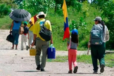 Los enfrentamientos entre grupos armados son la principal causa para que las comunidades se desplacen.