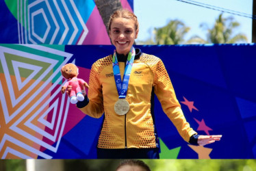 Arriba, la triatleta María Carolina Velásquez. Abajo, la ciclista Diana Carolina Peñuela.