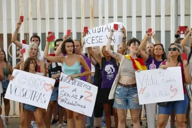 Manifestación para pedir la destitución del presidente de la Real Federación Española de Fútbol, Luis Rubiales