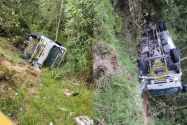 Furgón se salió de la vía y rodó 20 metros en la vía Manizales-Bogotá 