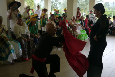 Adultos mayores de Caldas disfrutaron de las actividades de Nuevo Comienzo departamental. Los 12  más pilosos pasan a Nuevo Comienzo Nacional, en Valledupar.