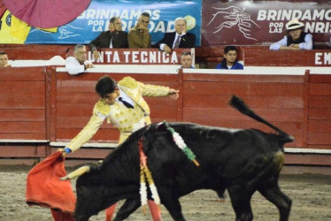 El triunfador de la tarde y de la Temporada de Toros y Ciudad fue Luis Miguel Ramírez, conocido como Kalio. 