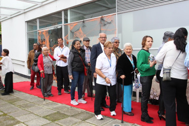 Fotos | Luis Trejos | LA PATRIA Hubo alfombra roja para los fundadores de Aranjuez.