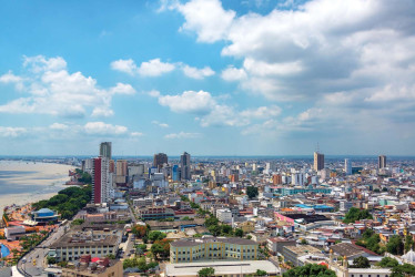 El episodio de violencia ocurrió en Guayaquil. los menores tenían edades comprendidas entre los 6 meses y los 7 años. Los padres se encuentran hospitalizados.